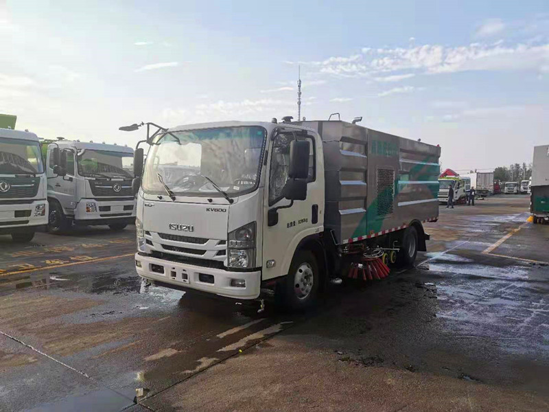 随州威牌CLW5080TXSQ6型洗扫车 型洗扫车