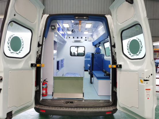 福特v362监护型汽油双负压救护车