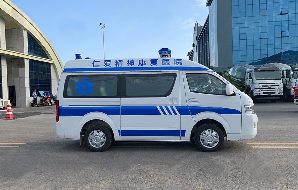 福田风景伤残运送车