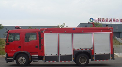 江特牌JDF5163GXFPM50型泡沫消防车