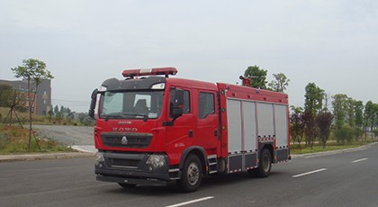 江特牌JDF5163GXFPM50型泡沫消防车