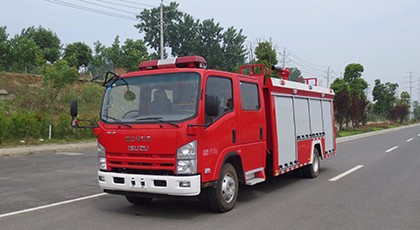 江特牌JDF5100GXFPM30/Q型水罐消防车