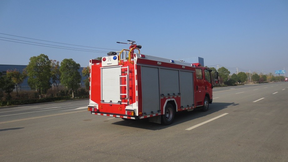 江特牌JDF5100GXFPM30/Q6型泡沫消防车