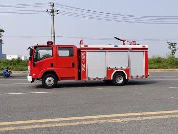 江特牌JDF5080GXFPM25/Q6 型泡沫消防车