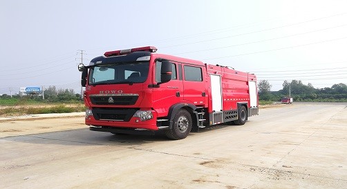 江特牌JDF5190GXFPM80/Z6型泡沫消防车