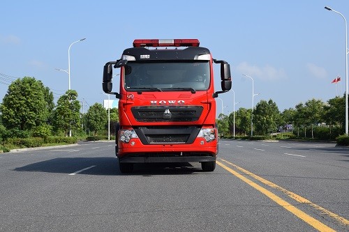 江特牌JDF5190GXFGP70/Z6型干粉泡沫联用消防车