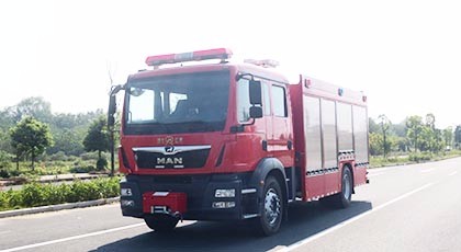 江特牌JDF5160GXFAP40型压缩空气泡沫消防车