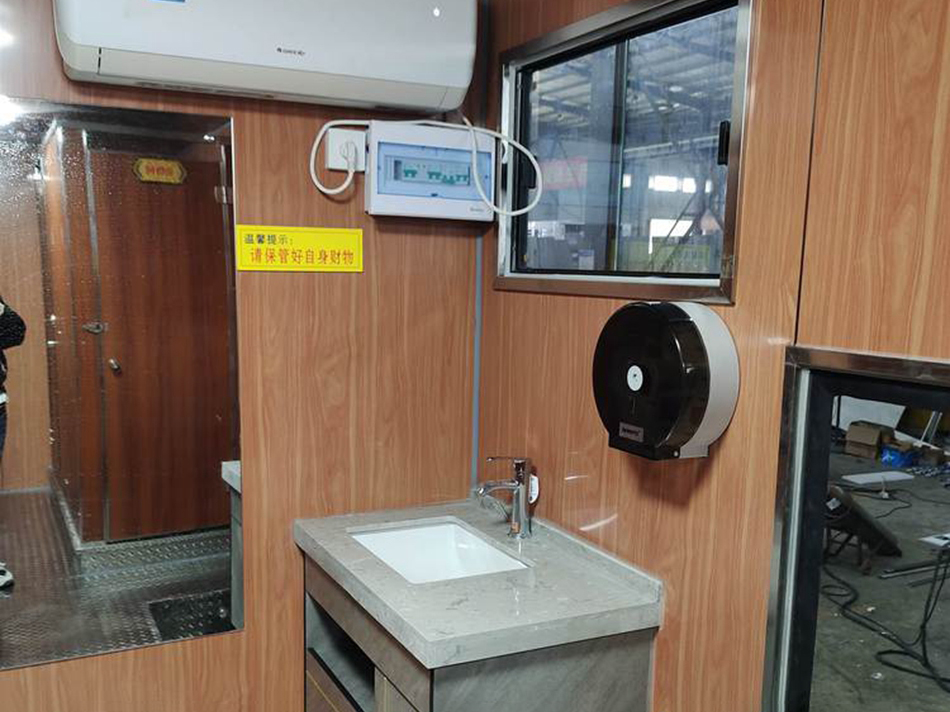 东风流动厕所车