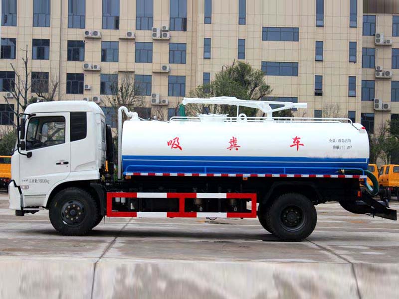 东风天锦12方吸粪车